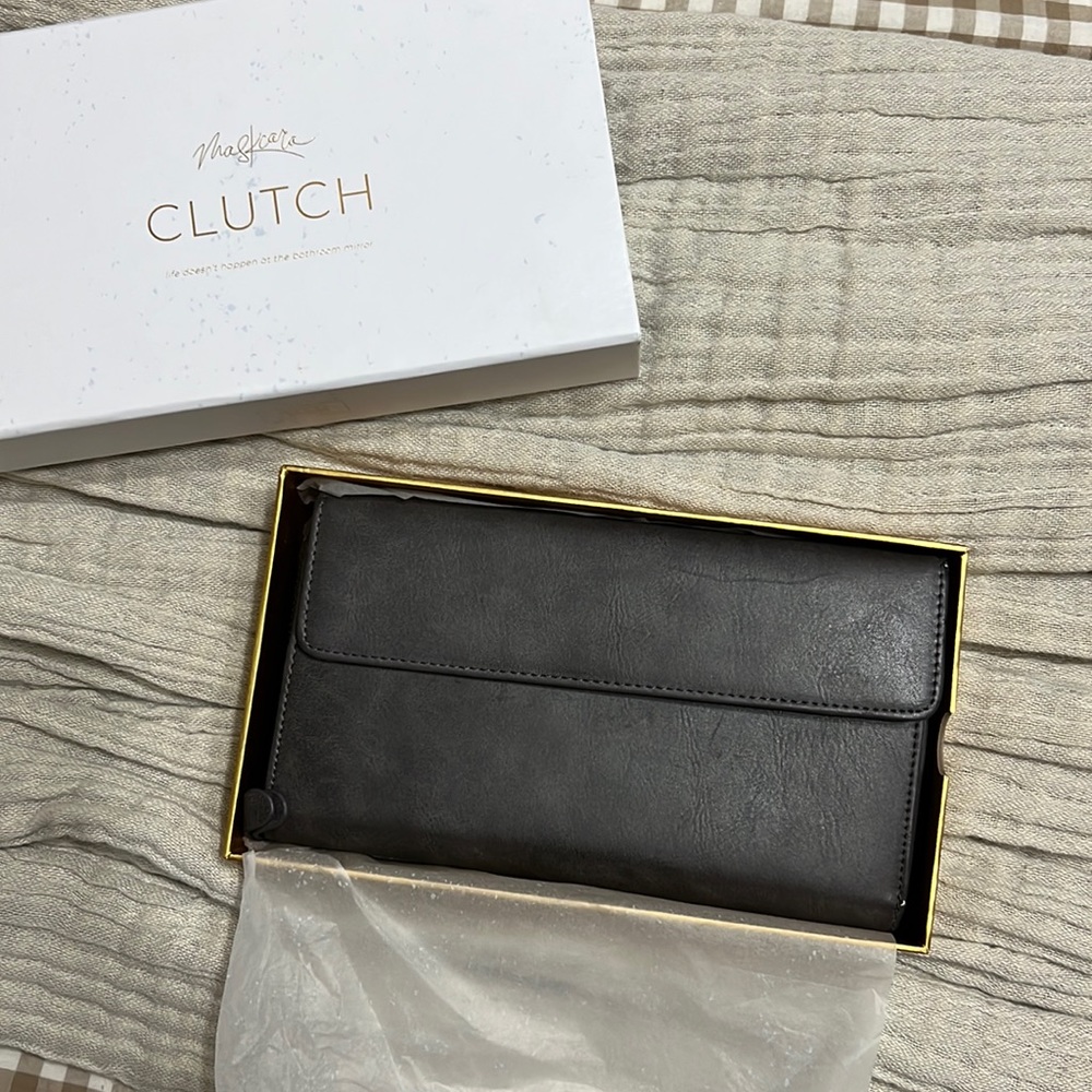Maskcara/Seint Clutch